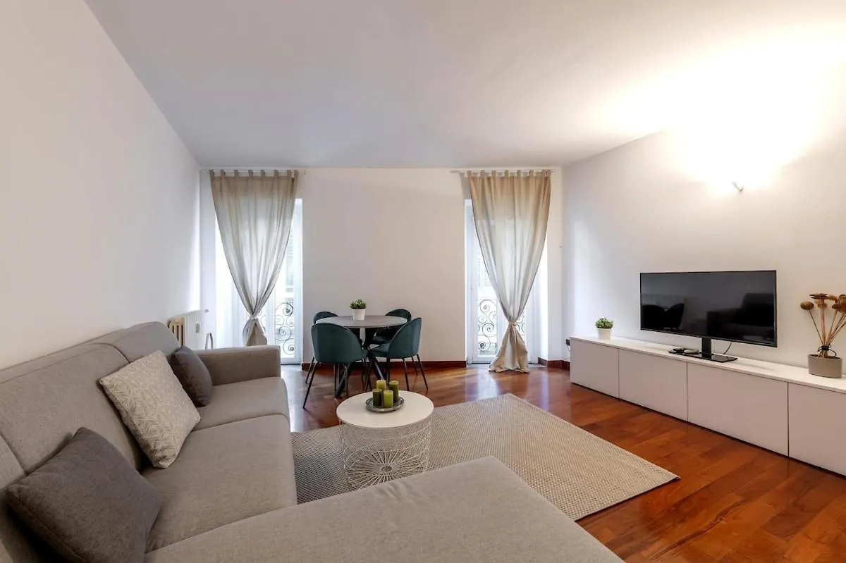 Kontakte von Brera 19 - Wonderful Two Floors Apt